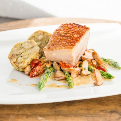 © Martin Schotte Schweinebauch am Teller