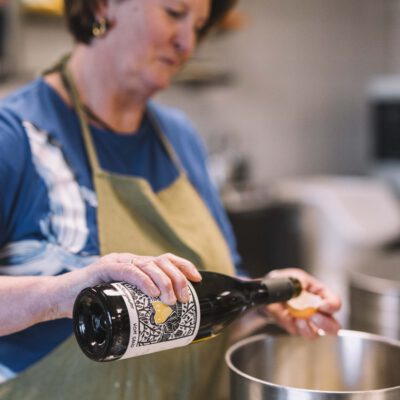 © Slowfood/Mara Hohla
Zutaten für Teig mischen