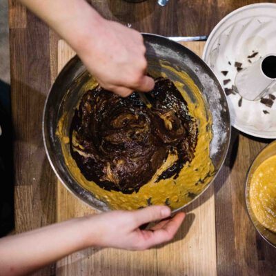 © Slow Food Österreich/Mara Hohla Gugelhupfform mit Teig