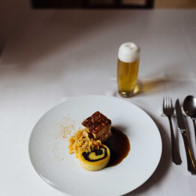 © Slow Food Österreich/Mara Hohla Teller mit Bio-Schweinebraten