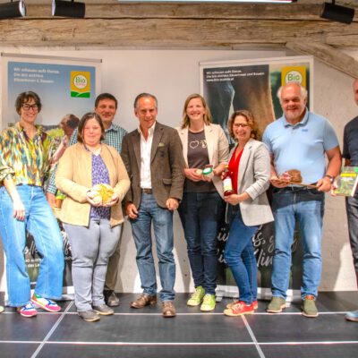 © BIO AUSTRIA/Michael Schimanek Gruppenfoto mit Teilnehmern von "Wissen und Genießen"