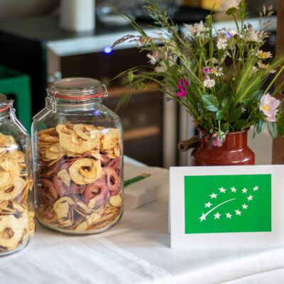 ©BIO AUSTRIA/Michael Schimanek Getrocknete Apfelringe im Glas