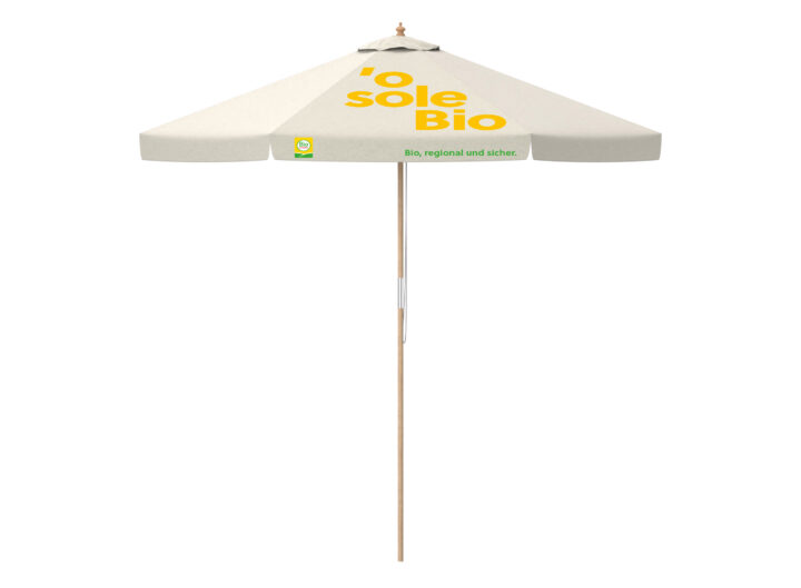 Foto von Sonnenschirm aus Holz mit BA Logo