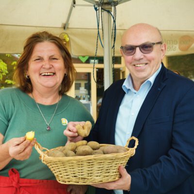 © Bio Ernte Steiermark Biobäuerin beim Bio-Kartoffelfest Graz