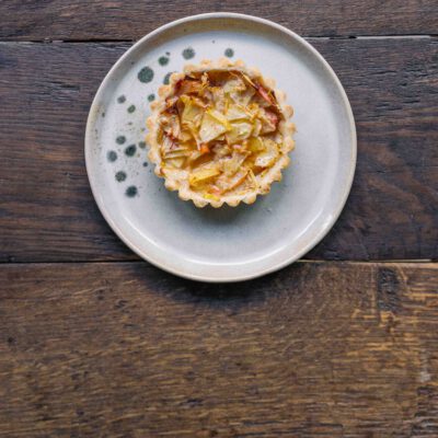 © Slow Food Österreich/ Butter & Salt Teller mit Apfeltartelette