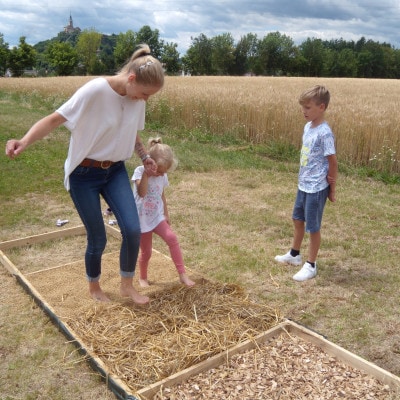 © BIO AUSTRIA Burgenland Frau mit Kind