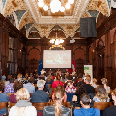 Filmvorführung und Podiumsdiskussion “Zeit für Utopien”