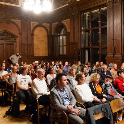 Filmvorführung und Podiumsdiskussion “Zeit für Utopien”