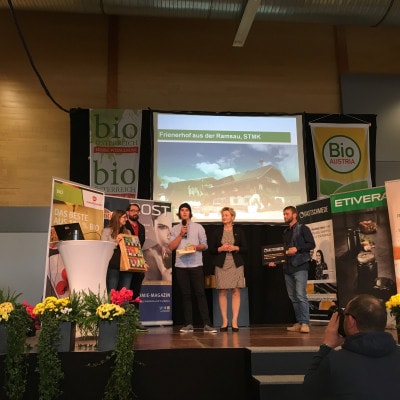 BIO GASTRO TROPHY 2018 Gewinner Frienerhof bei der Verleihung auf der Bühne