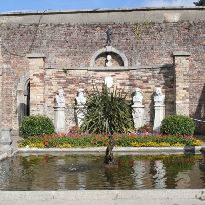 Brunnen im Schlosshof
